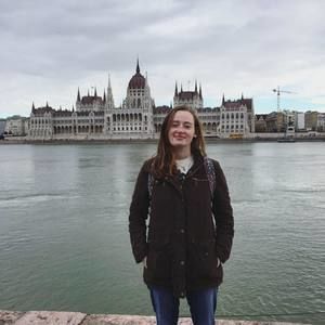 Meet your Posher, Claire